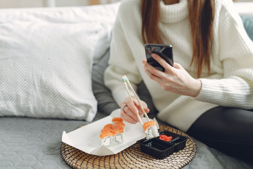 Virtual Date Night Ideas That Make Distance Bearable