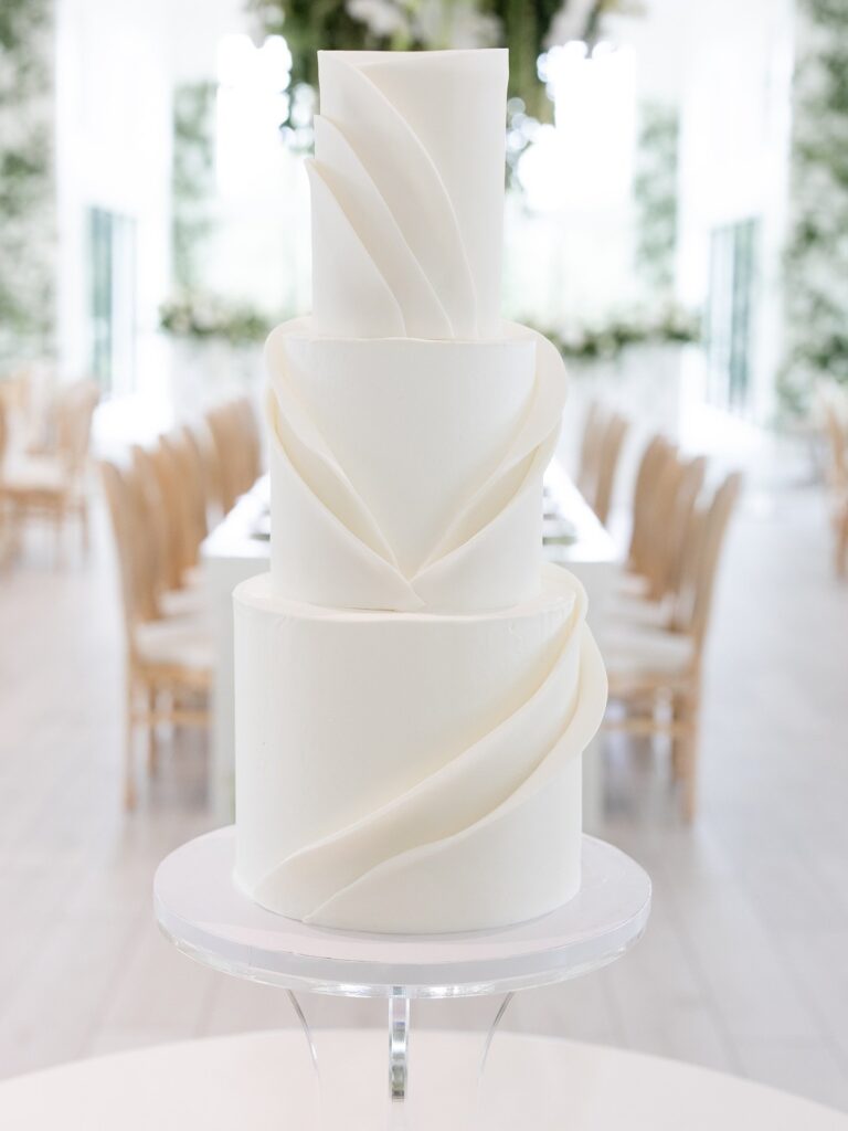What’s a wedding without cake? mishellehandy creates stunning wedding cakes, groom’s cakes, and dessert displays that are as beautiful as